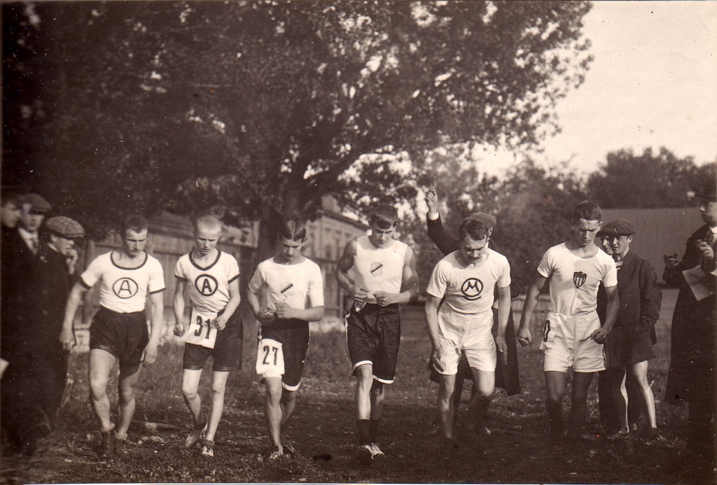 "Amateuri" kergejõustikuvõistlused 1913
