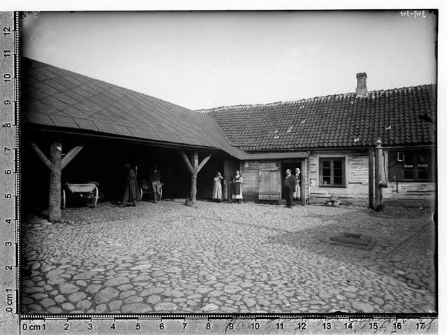 Hotelli "Tallinn" hoov Peterburi tänav 39/41, nüüd Narva maantee