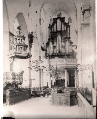 Niguliste kiriku sisevaade.  duplicate photo