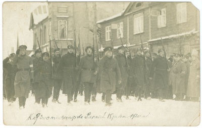 Foto. Kitsarööpmeliste soomusronglaste paraad, 18.01.1920  similar photo