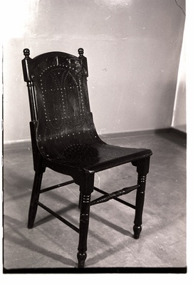 Vineerist tool 1920-ndatest aastatest.  duplicate photo