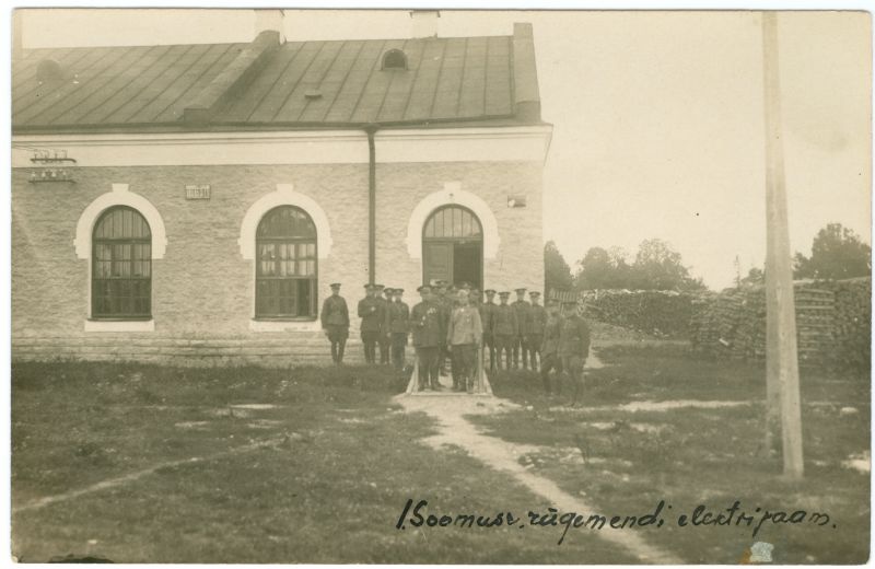 Foto. I soomusrongi-rügemendi elektrijaam.