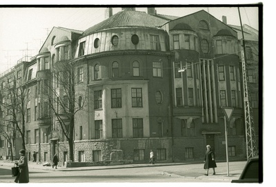 Elamu Gogoli tänav 37.  similar photo
