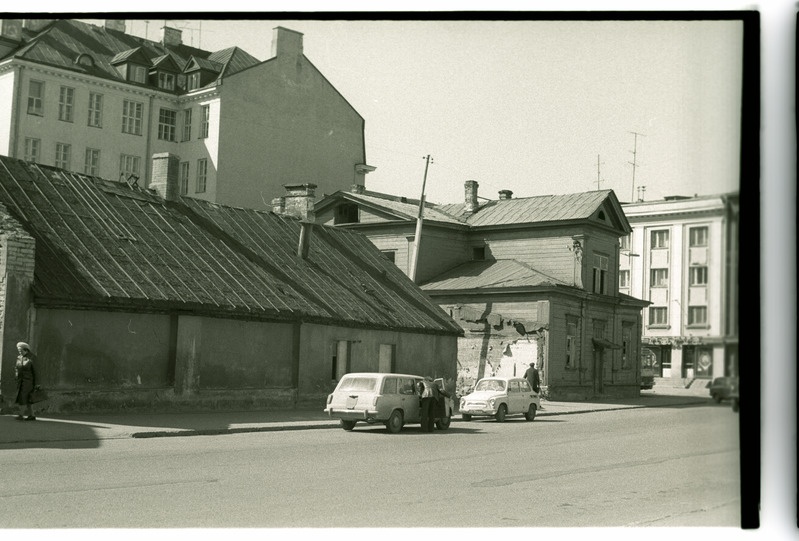 Kahekordne puumaja Kreutzwaldi tänav 2.