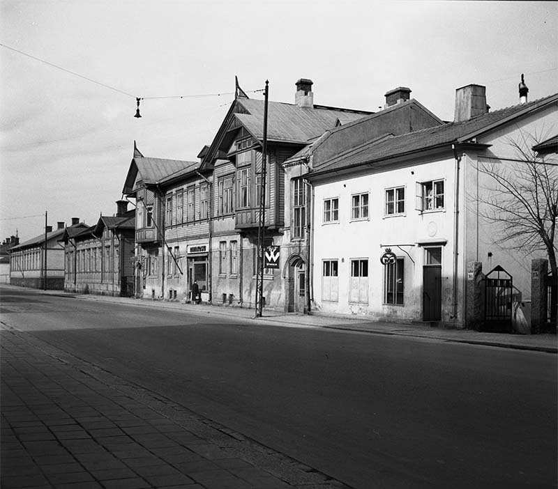 Puutarhakatu 23 ja 25.