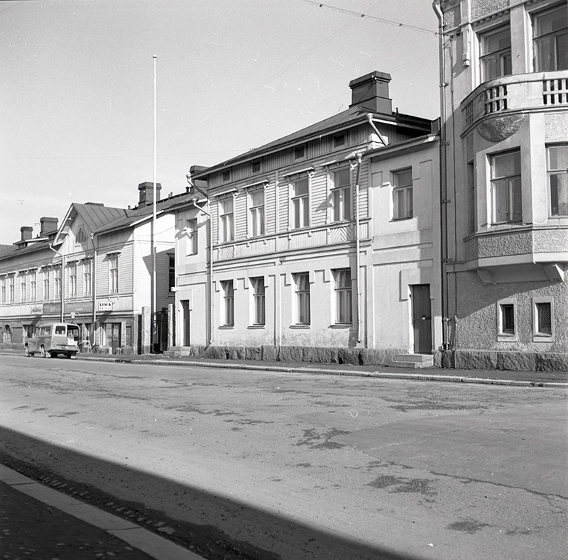 Port Arthurin (Portsan) asuinrakennuksia Puutarhakadulla