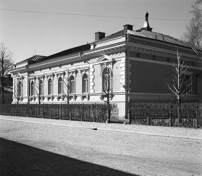 Piispankatu 9, arkkipiispantalo; ulkokuva