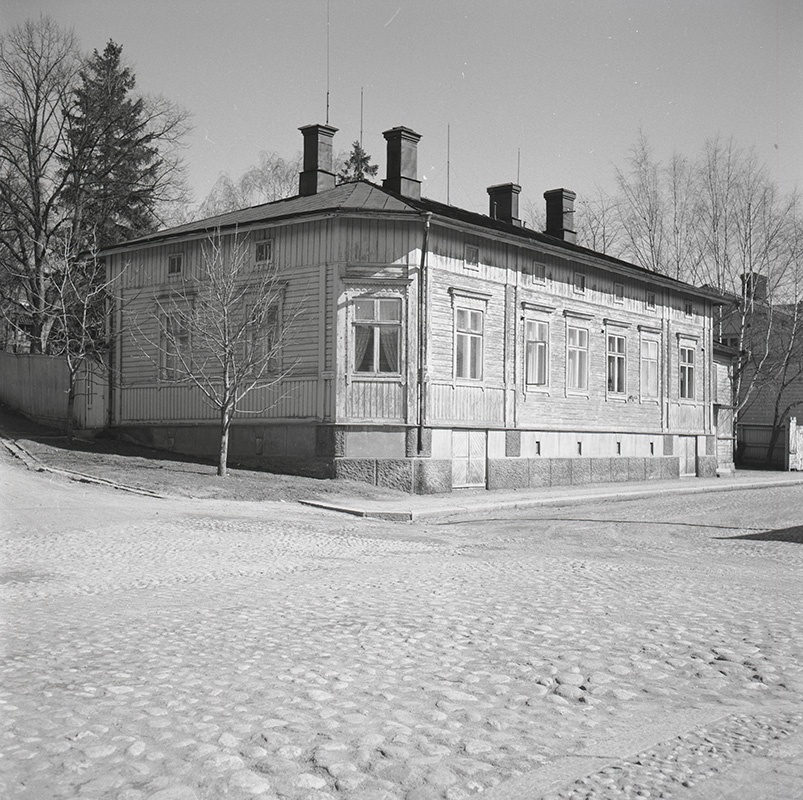 Vartiovuorenkatu 4a