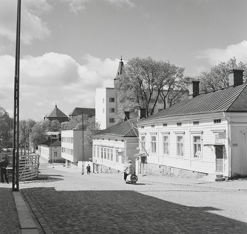 Henrikinkatu 3 - Agricolankatu 5