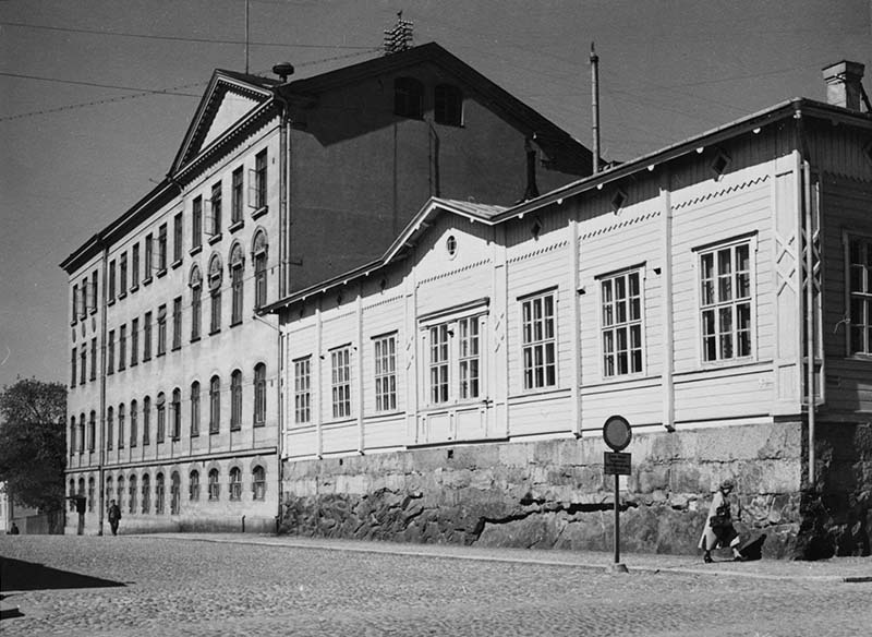 Katunäkymä Välikatu 1 - Koulukatu 8