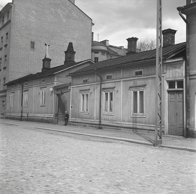 Kerttulinkatu 16 b