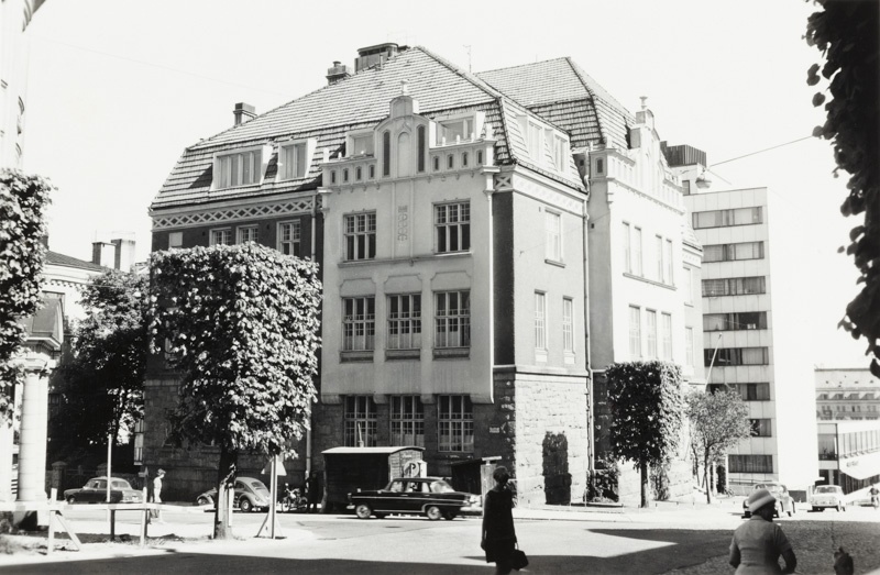 Aurakatu 11, entinen kauppaopisto, 14.6.1966.; yleiskuva
