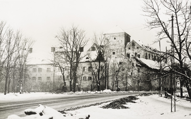 Turun linna vaurioituneena; ulkokuva