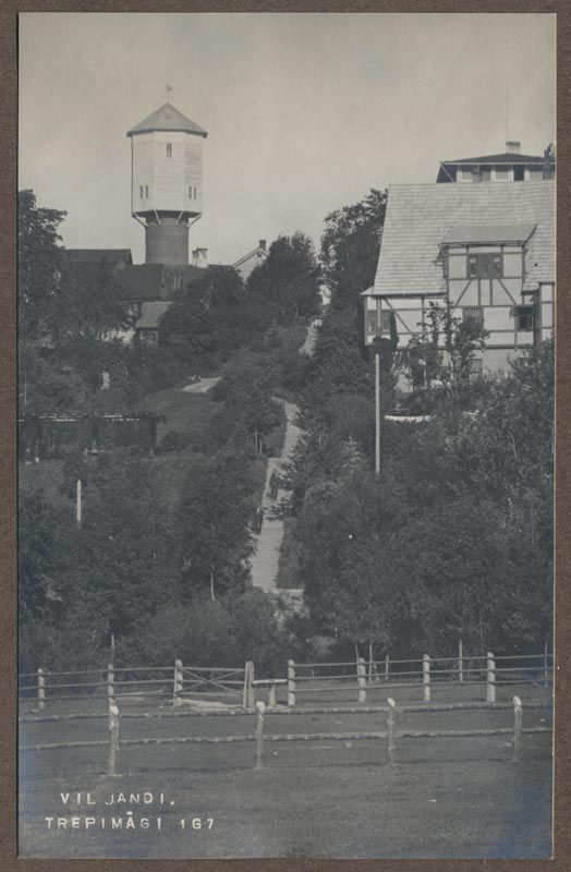 foto albumis, Viljandi, Trepimägi, veetorn, u 1915, foto J. Riet