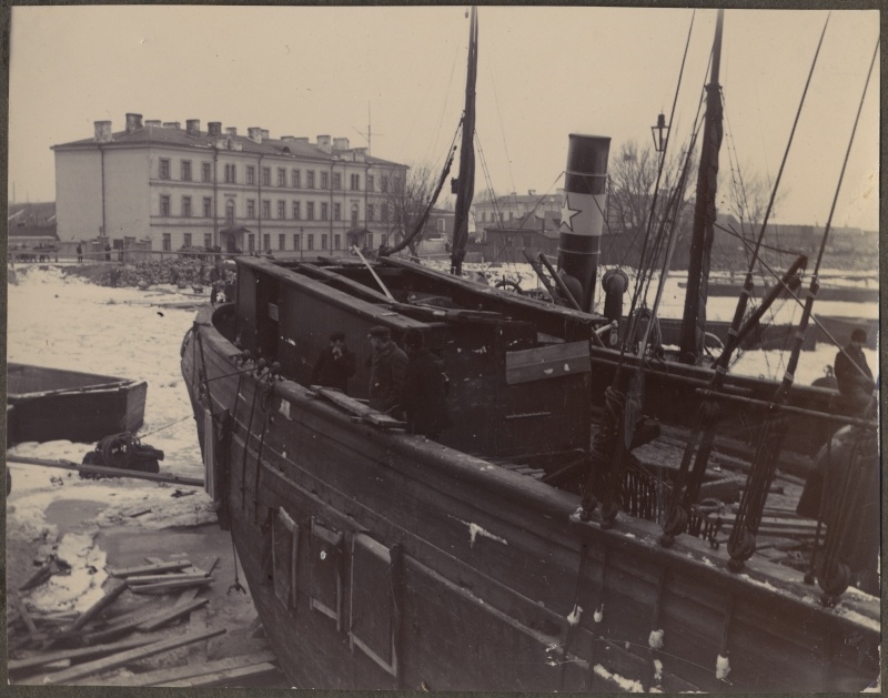 Laevad talvises Tallinna sadamas