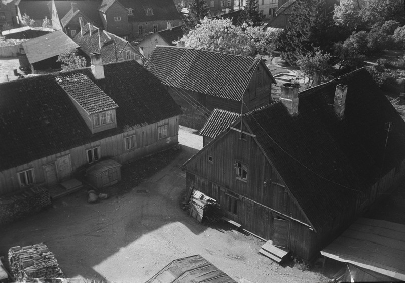Vaade Viljandi linnale kino Rubiin ehitamise ajal torukraanalt.