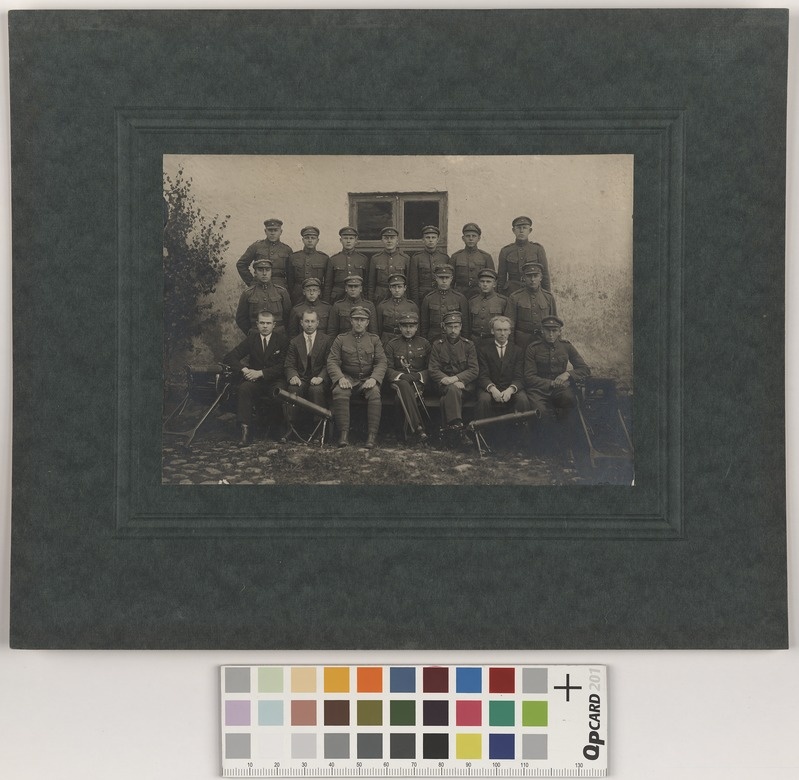 Eesti Kaitseväe allüksus, arvatavasti Kuressaares