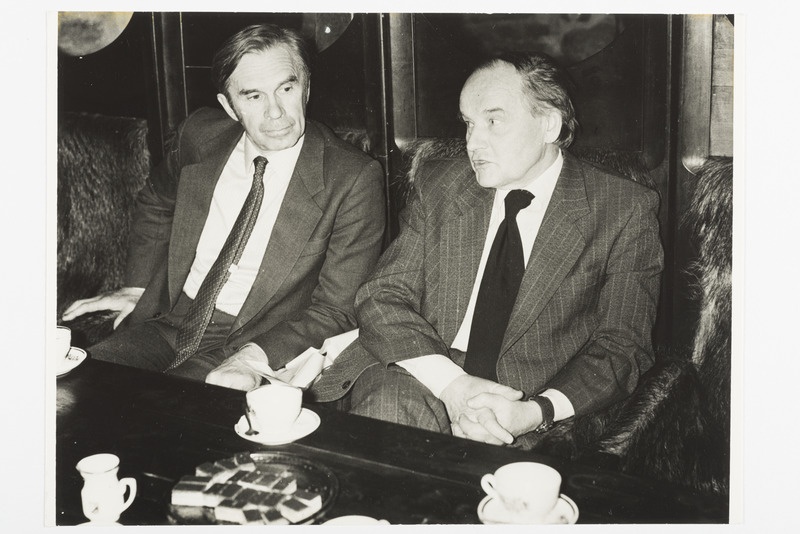 Professor Herbert Ligi ja ajaloodoktor Ants Viires arutelul 1985.aastal.
