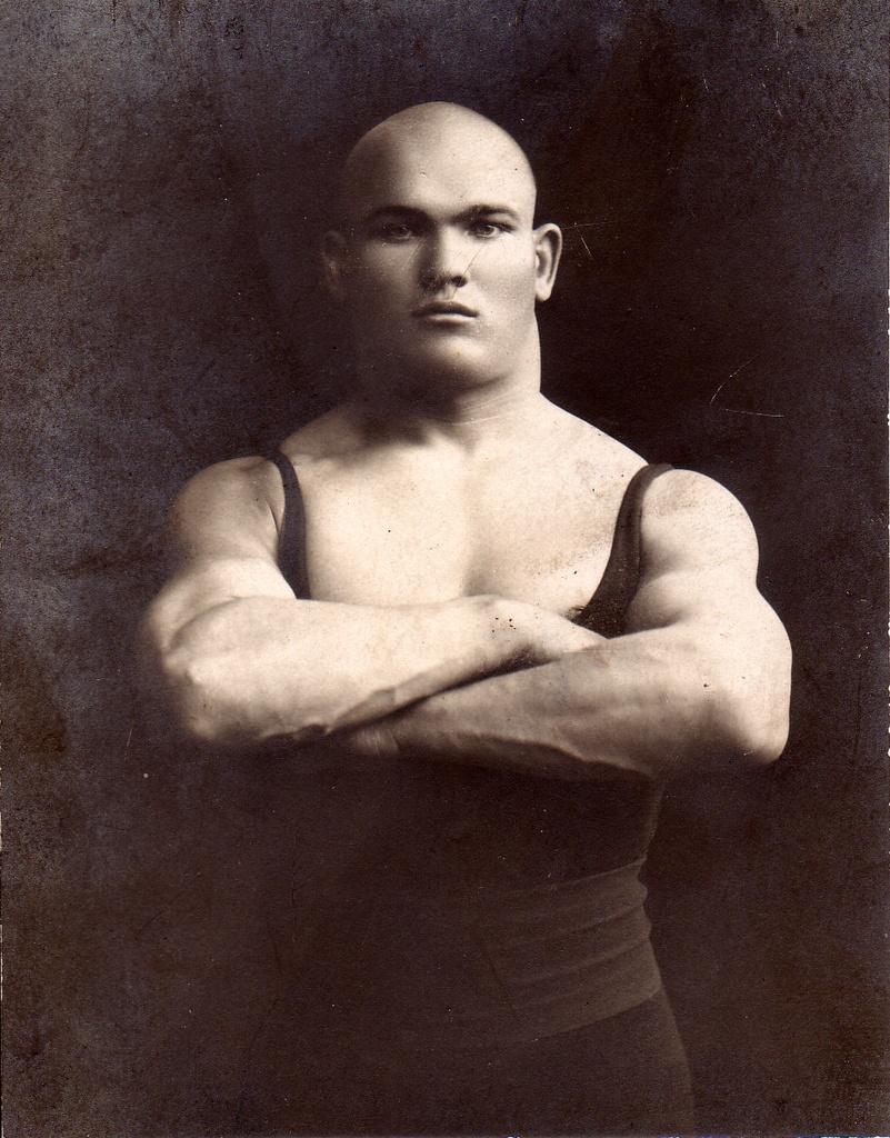 Raskejõustiklane Johannes Tigane
