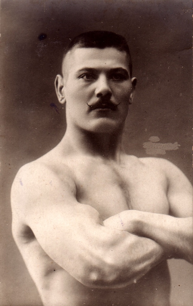 Elukutseline maadleja Karl Tomberg