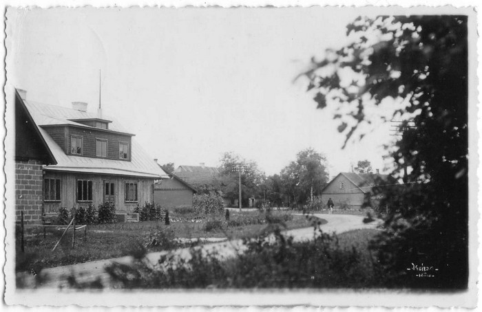 Käina. Keskel Tondiloss