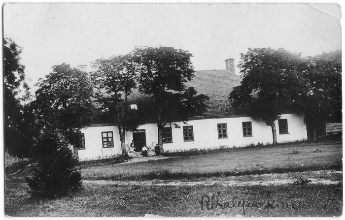 Pühalepa kirikumõis (pastoraat)