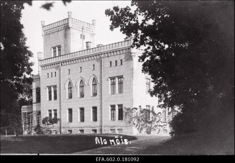 Alu mõisa peahoone.