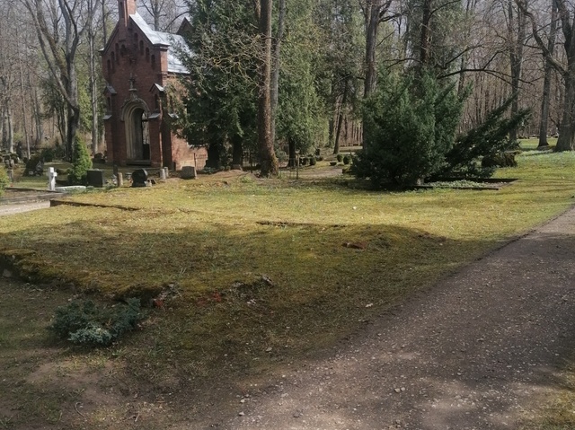 Saksa kalmistu õnnistusemaja rephoto