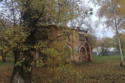 Endine Raadi lennuväli, vene õigeusu kirik. Tartu, 2019. rephoto
