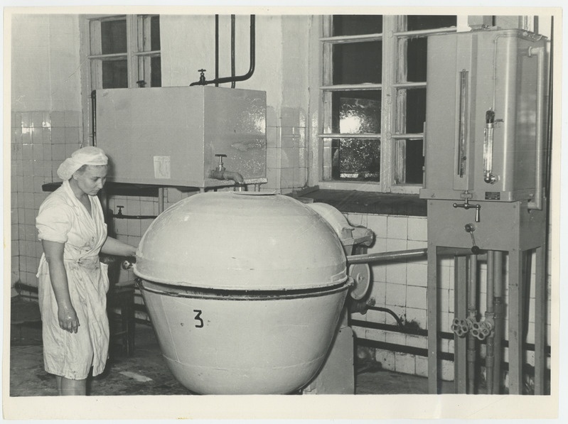 Leivatehas nr. 2, taigna valmistamine.