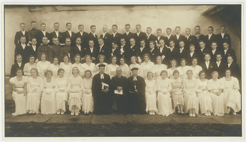 Leerilapsed, II reas paremalt I Ivar Paalmann.