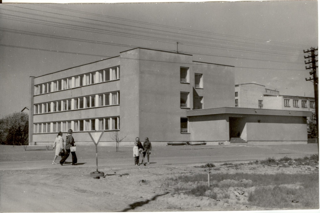 foto, Paide 1.Keskkooli internaadi hoone 1976.a. suvel