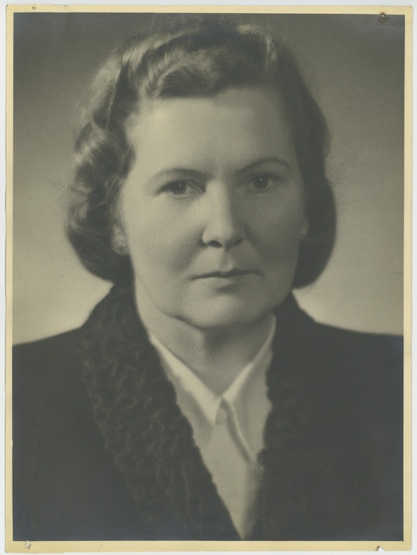 Hella Sütiste portree