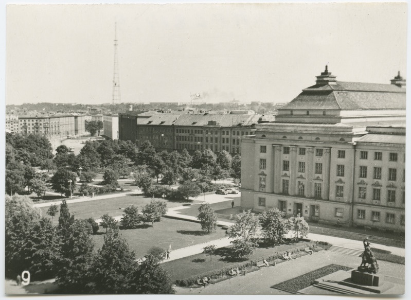 16. Oktoobri park.