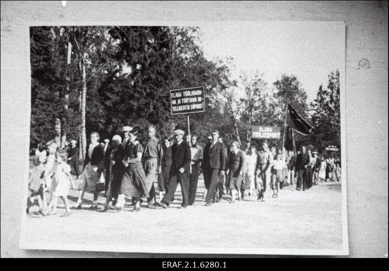 Demonstratsioon Pärnus 30.06.1940.a.