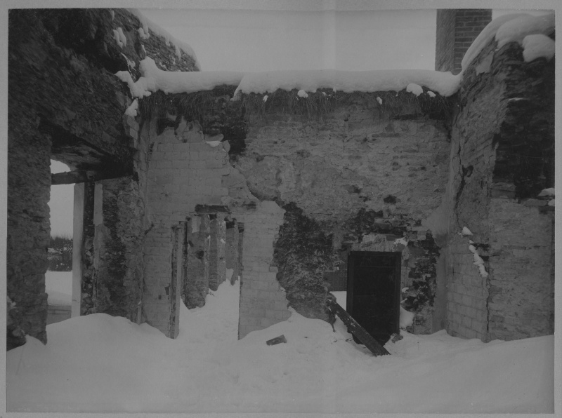 Orgita mõis pärast 1905.a ülestõusu käigus toimunud mõisate põletamist.