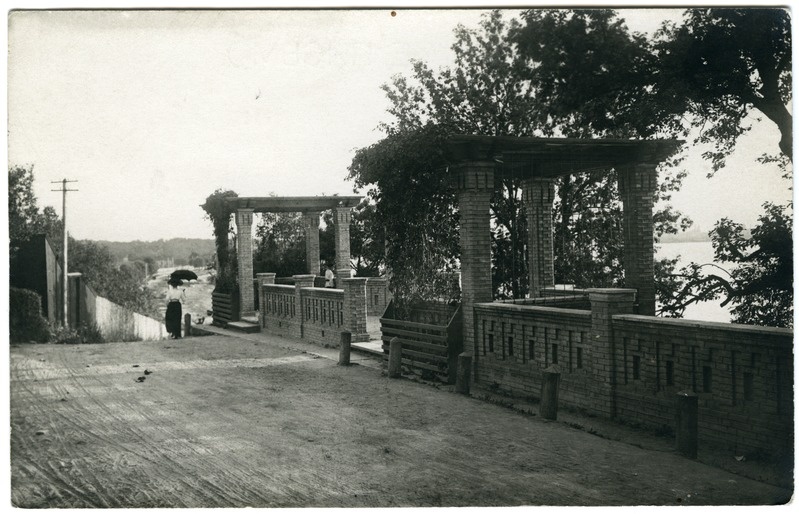 Maarjamägi/ Marienberg, Orlovi (krahv Anatoli Vladimirovitš Orlov-Davõdov) lossi trepistiku esine vaade linna poole, ca 1907-8. a. Tallinn/ Reval.