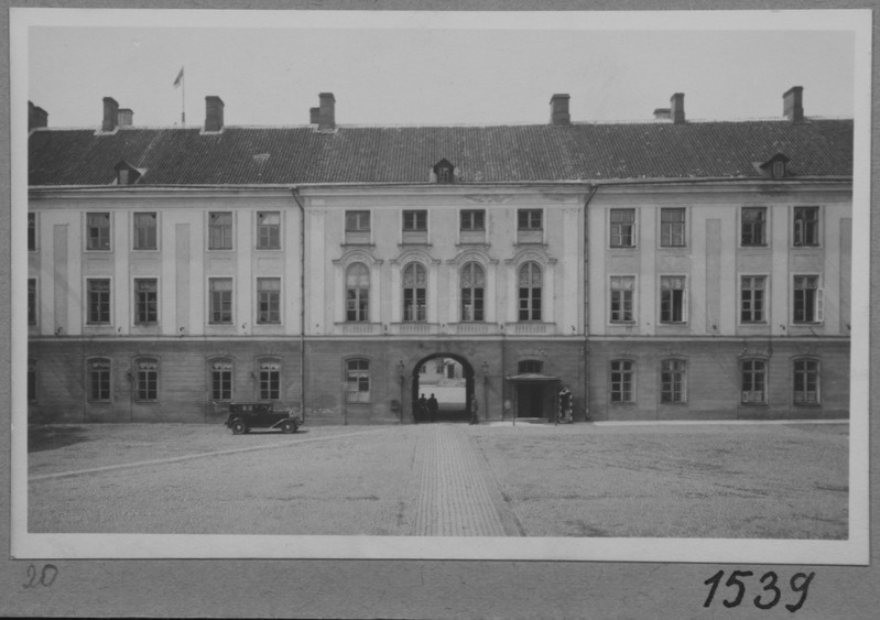 Toompea loss - vaade peafassaadile