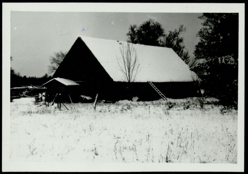 Main building of the manor. November 1976.