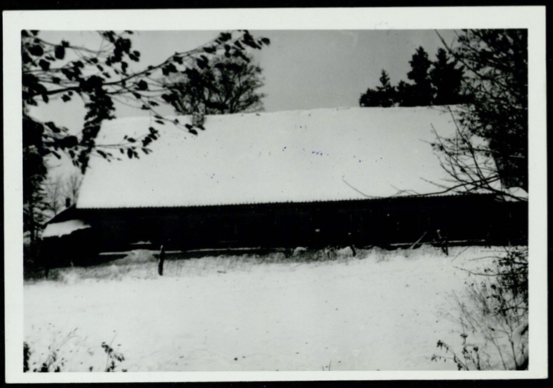 Main building of the manor. November 1976.