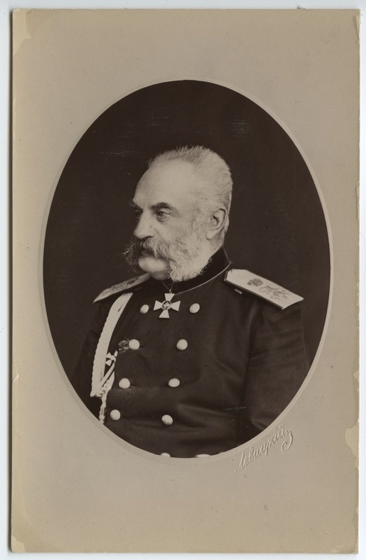 Portree: Artur Nepokoischizky