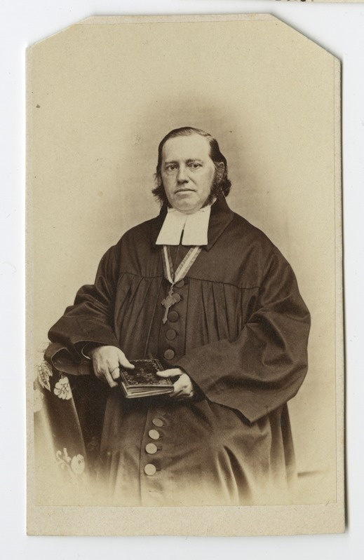 Portree: Piers Hermann Otto