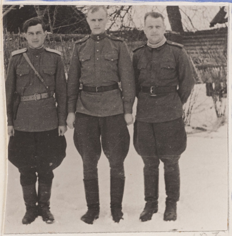 Suusaretke organiseerimis komisjon 1944. a. Vasakult paremale: Sineon, major Teppo ja major Reinlo