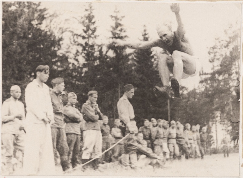7. Eesti diviisi spordimeeskond. 1944. a.