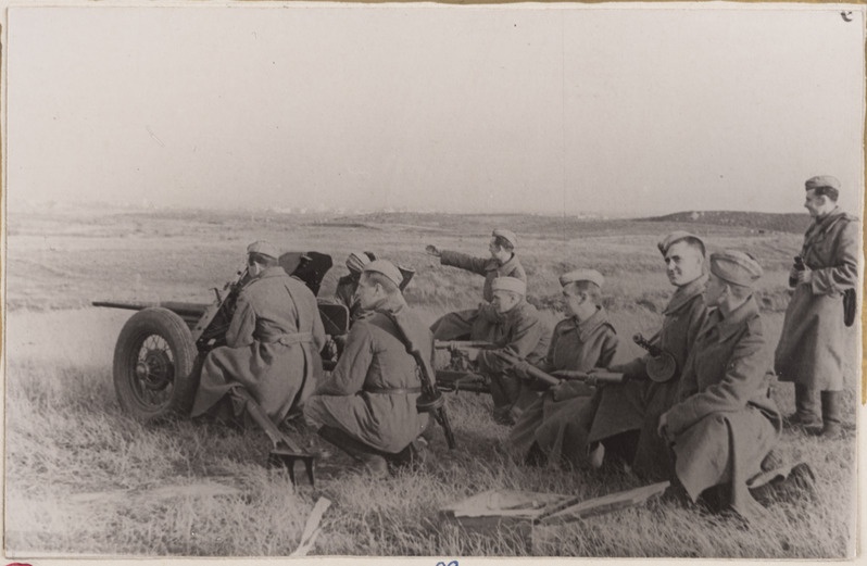 283. diviisi võitlejad lahingutegevuses, 1943. a. suvi