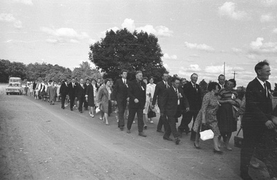 Aravete laulu- ja tantsupeo rongkäik  similar photo