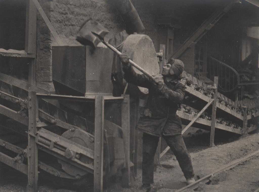 Kohtla-Järve, õlivabriku sisevaade