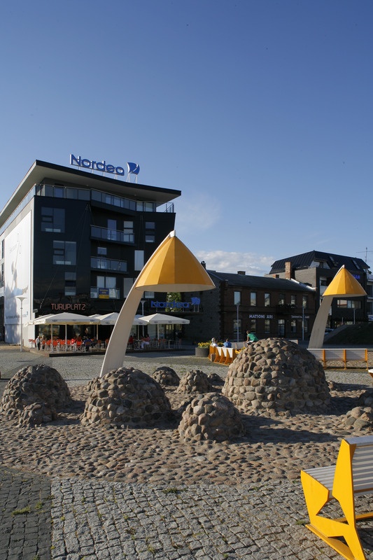 Rakvere keskväljak / Turu plats ja hoonestus