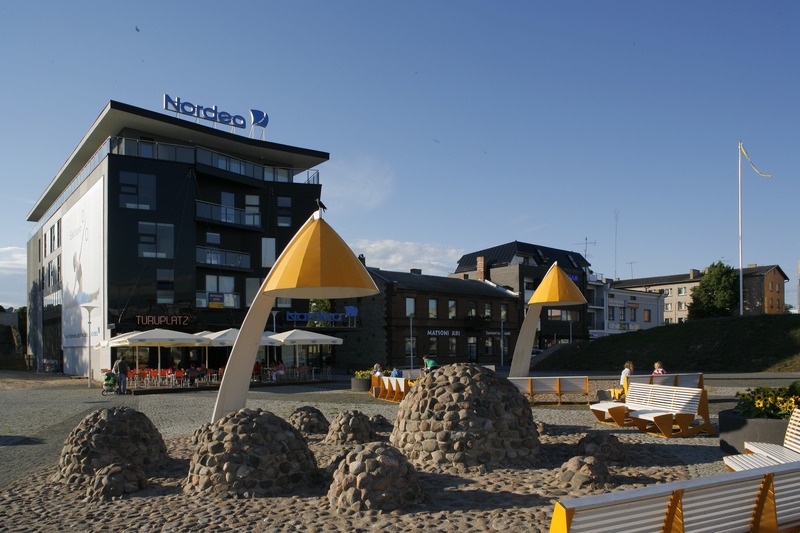 Rakvere keskväljak / Turu plats ja hoonestus