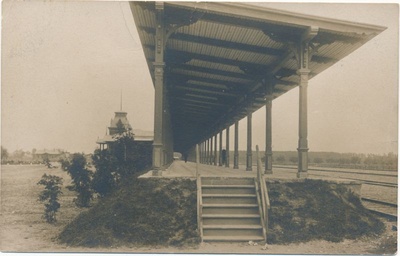 Postkaart. Vaade Haapsalu raudteejaama perroonile mere poolt otsast. 1913. R. von der Ley manufaktuurist.  duplicate photo